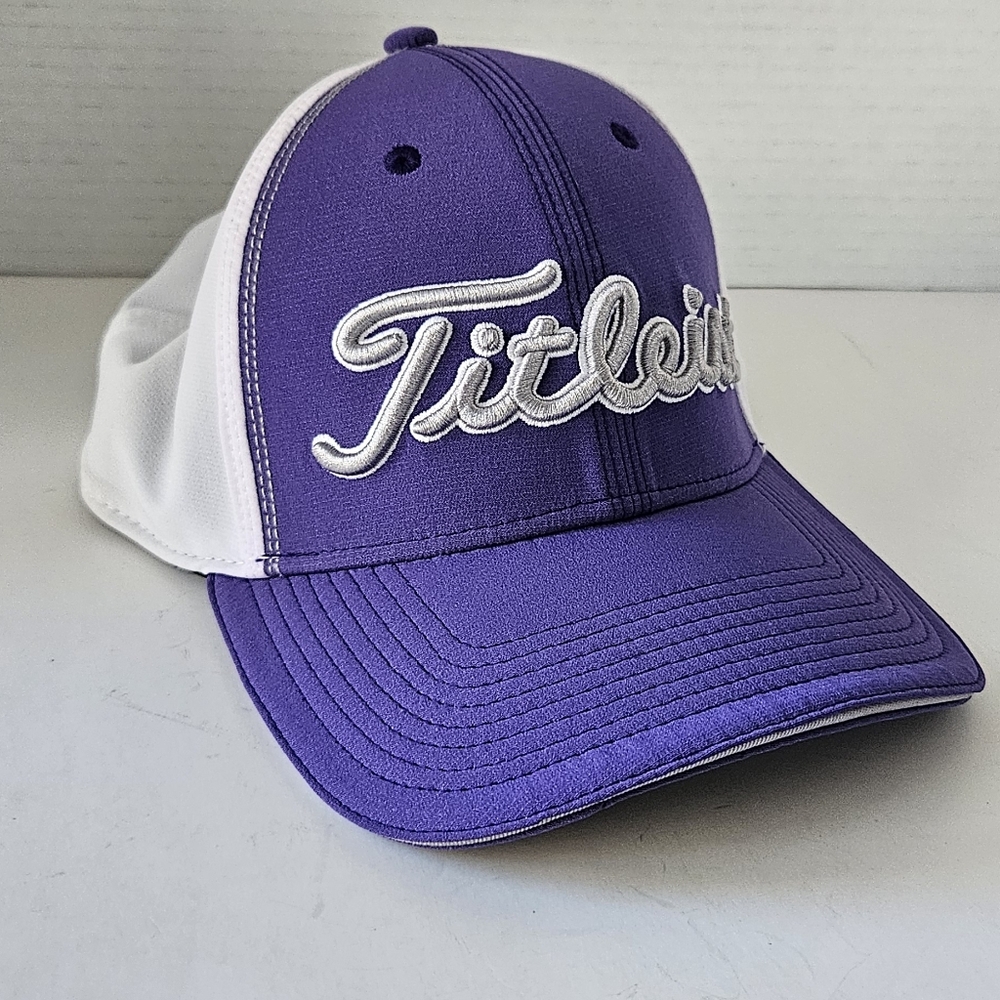 Titleist Tour Performance Purple Fitted Hat Size L/XL‎